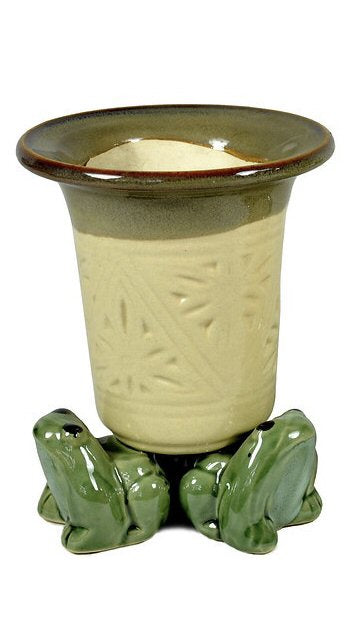 Tan Round Bamboo Pot with Three Frogs-4.0 x 4.0 x 4.0